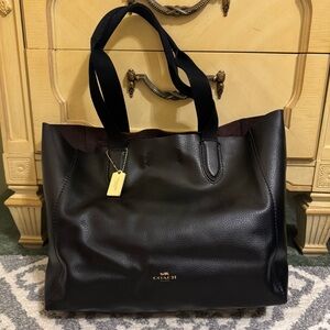 Coach Black Derby pebbled Leather Tote Bag